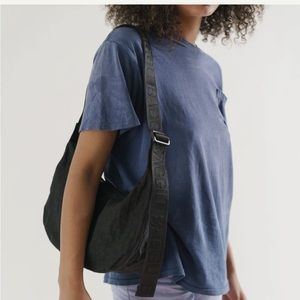 BAGGU Medium Nylon Crescent Bag